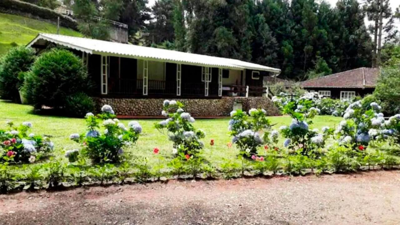 Casa Em Condomínio Campos do Jordão Exterior foto